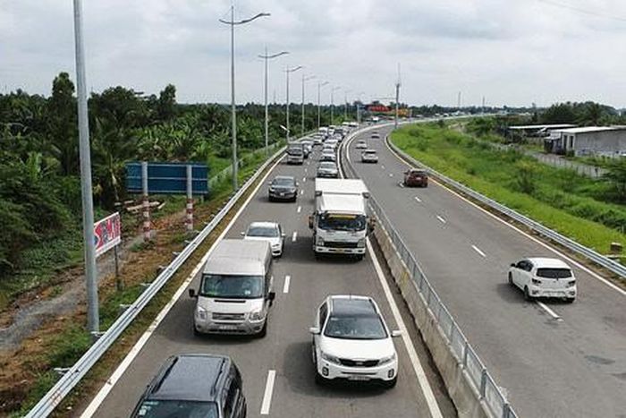 Nâng cấp giao thông kết nối TPHCM - miền Tây Nam Bộ